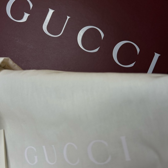 Gucci Red Box - Picture 8 of 11